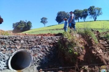 Foto - Construção e recuperação de bueiros