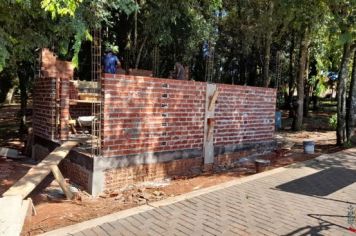 Foto - Avanço obra de construção dos banheiros na Trilha