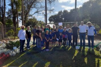 Foto - Dia de Campo marca encerramento de mais uma fase do projeto Flores para Todos