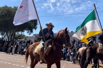 Foto - Desfile Cívico Farroupilha realizado em Bozano