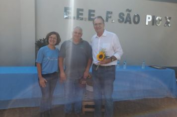 Foto - Dia de Campo marca encerramento de mais uma fase do projeto Flores para Todos