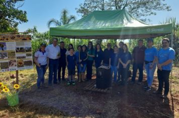 Foto - Dia de Campo marca encerramento de mais uma fase do projeto Flores para Todos