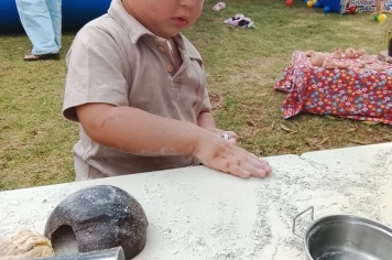 Foto - Mostra do Cotidiano e Dia da Família, na EMEI de Bozano.