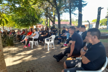 Foto - Professores são recepcionados em ato que antecede abertura do ano letivo 2023