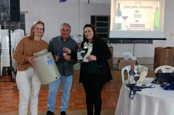 Foto - 17º CONCURSO ARTESANAL DO VINHO DE BOZANO! CONFIRA AS FOTOS