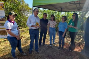 Foto - Dia de Campo marca encerramento de mais uma fase do projeto Flores para Todos