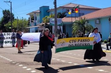 Foto - Desfile Cívico Farroupilha realizado em Bozano