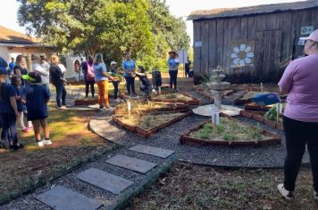 Foto - Dia de Campo marca encerramento de mais uma fase do projeto Flores para Todos