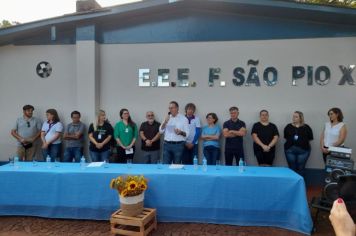 Foto - Dia de Campo marca encerramento de mais uma fase do projeto Flores para Todos