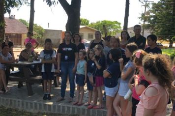 Foto - Inauguração da Sala de Aula ao Ar Livre da Escola Municipal Fundamental Pedro Costa Beber