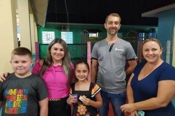 Foto - Abertura do ano letivo da Escola Pedro Costa Beber contou com presença da comunidade escolar