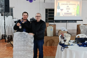 Foto - 17º CONCURSO ARTESANAL DO VINHO DE BOZANO! CONFIRA AS FOTOS