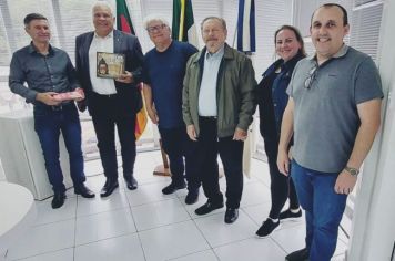 Prefeito recebe comitiva da Letônia e reafirma compromisso em contribuir para o desenvolvimento do turismo no município