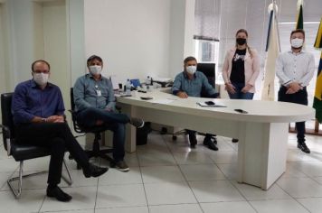 Representantes do Sicredi das Culturas visitam prefeito Casagrande
