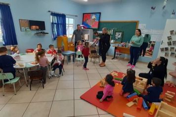 Uniformes para a rede municipal de ensino de Bozano são entregues