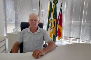 Vice-prefeito assume interinamente a prefeitura