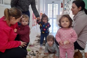 Tapete Sensorial foi atividade realizada na Emei nesta quarta-feira