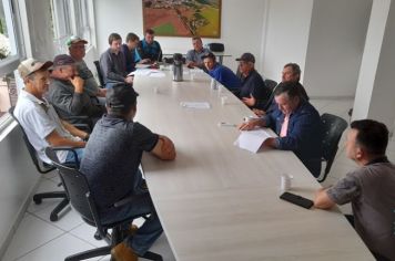 Membros do Conselho Agropecuário se reúnem para analisar créditos de agricultores