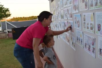 Dia da Família é realizado com mostra fotográfica na EMEI