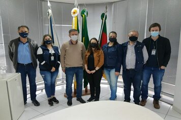 Prefeito recebe direção da Emater