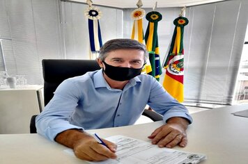 Administração de Bozano paga 13º nessa sexta-feira(11)