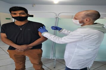 SMS registra boa procura de jovens por vacina contra a Covid-19