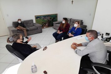 Prefeito recebe visita de integrantes da Comunidade Terapêutica Fazenda do Sr. Jesus
