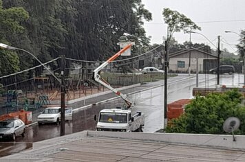 Empresa dá continuidade a substituição de lâmpadas da iluminação pública