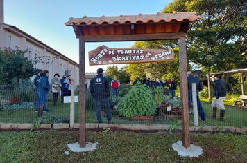 Horto de plantas Bioativas e Medicinais recebeu encontro de estudos