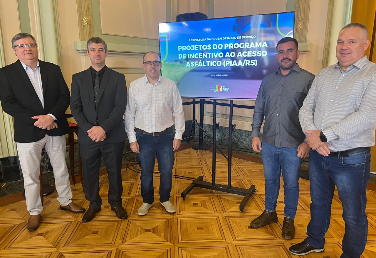 BOZANO RECEBE INVESTIMENTO DE R$ 363,6 MIL PARA PAVIMENTAÇÃO ASFÁLTICA