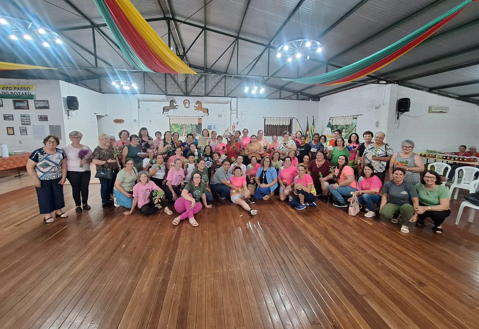 Encontrão de Mulheres celebra encerramento das atividades de 2025 em Bozano