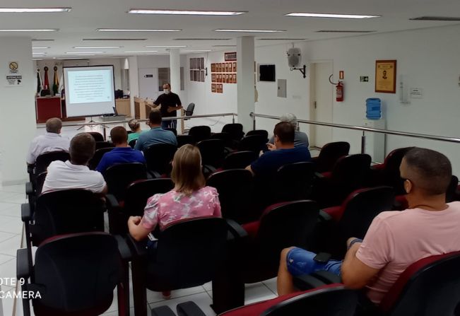 Executivo apresentou números do 3º quadrimestre de 2021 em audiência pública na Câmara de Vereadores 