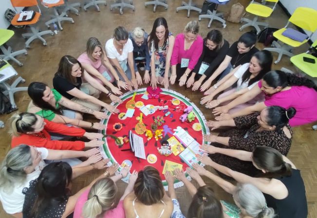 Psicologa da SMS participa de curso de formação para facilitadores em Práticas Restaurativas