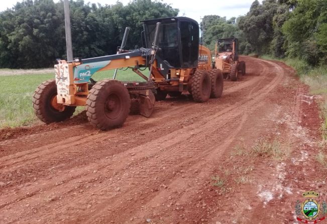 Trabalhos em estradas do interior seguem intensos