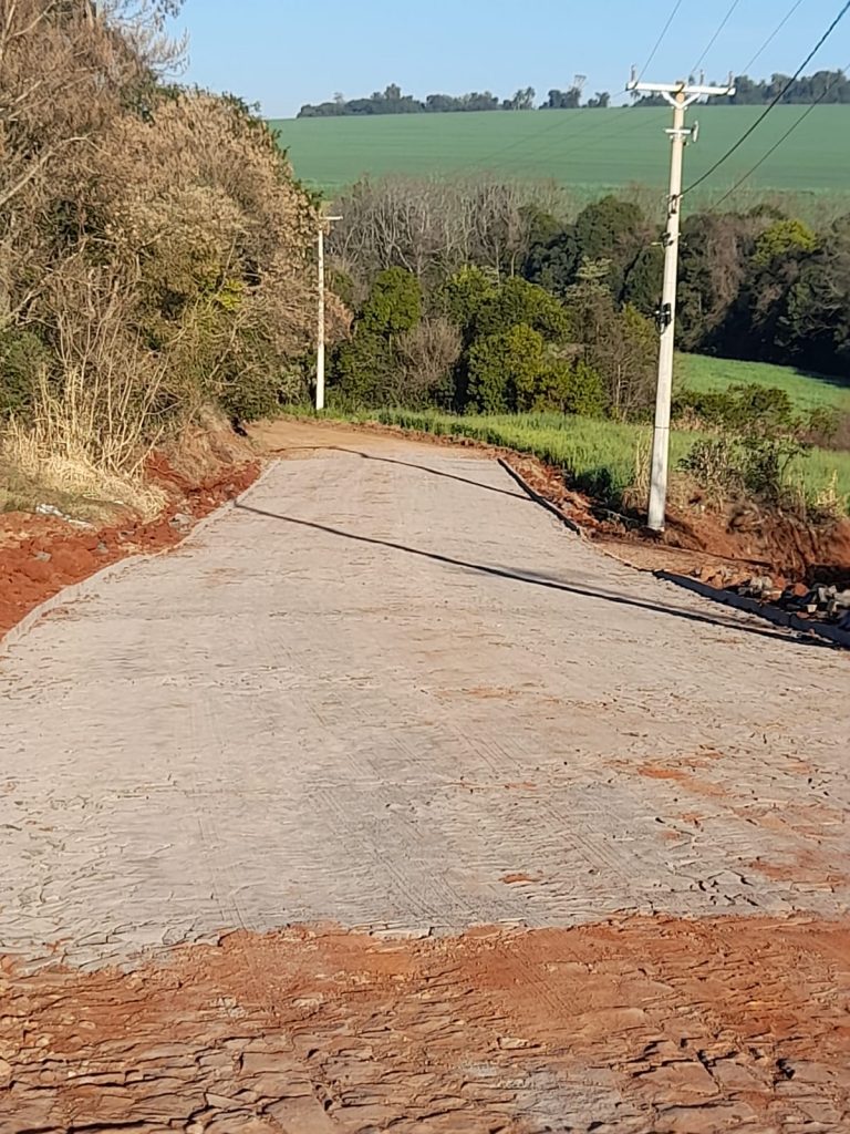 Calçamento na rodovia Carlos Drevin está concluído