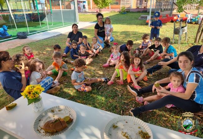 Oficinas de culinária e de dança e música são realizadas na EMEI Bozano