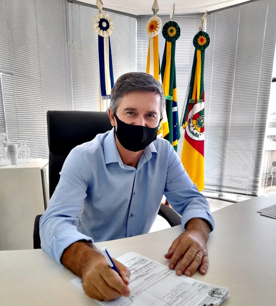 Executivo paga 2ª parcela do 13º segunda-feira